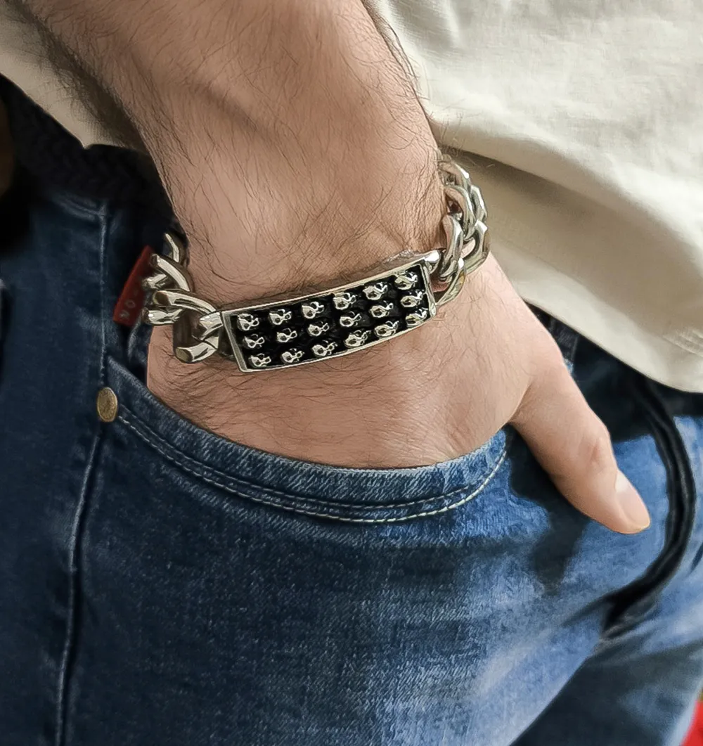 Γοτθικό ανδρικό βραχιόλι από ανοξείδωτο ατσάλι με νεκροκεφαλές,22 εκατοστά, TRIBUTE,0230392101